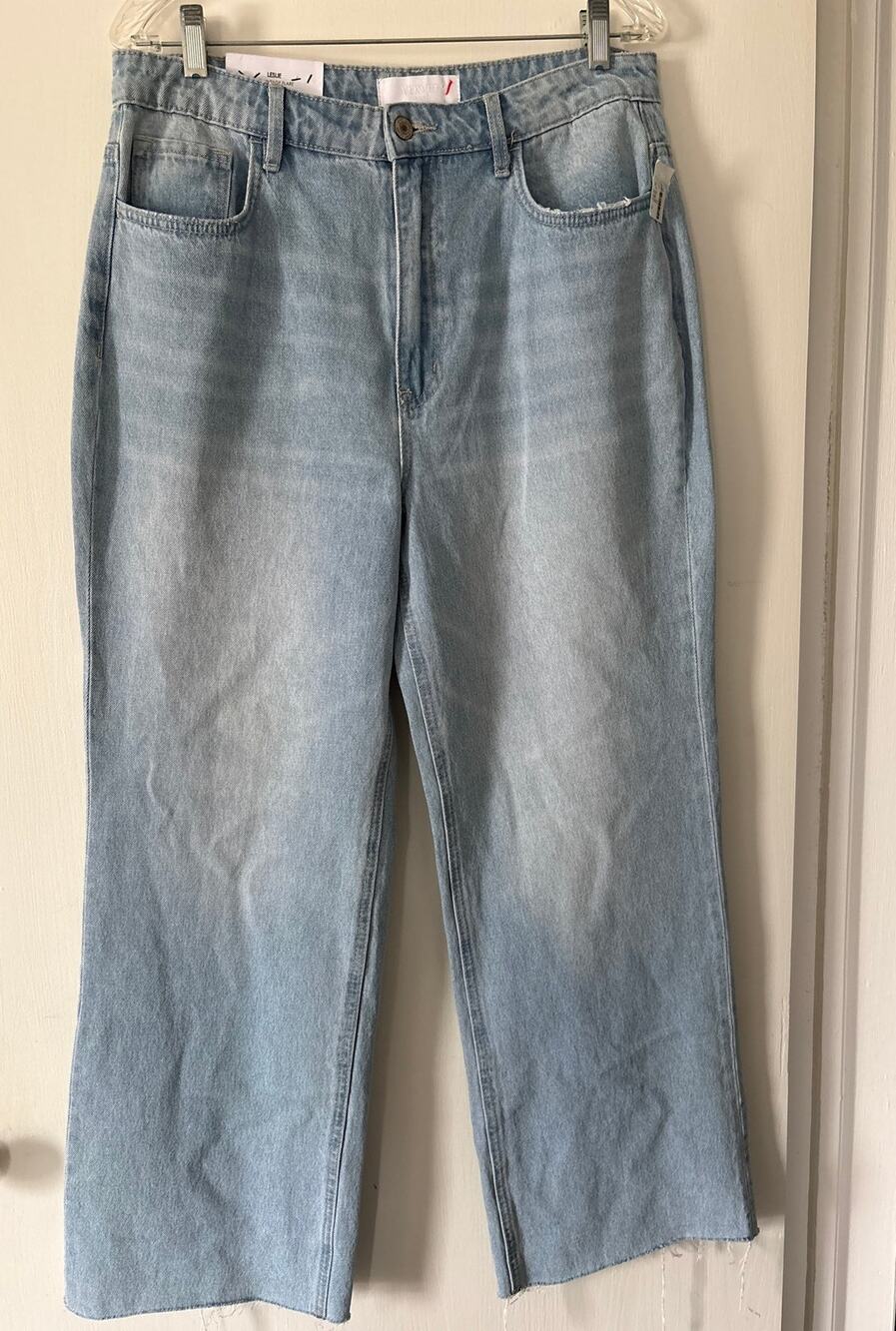 Vervet Leslie 90’s Vintage Flare Jeans Size 31 Distressed New With Tags Raw Hem